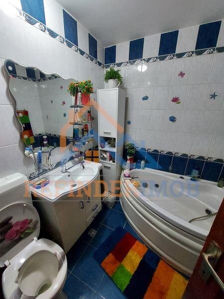 13 Septembrie Apartament de vanzare cu 3 camere, 2 gr sanitare